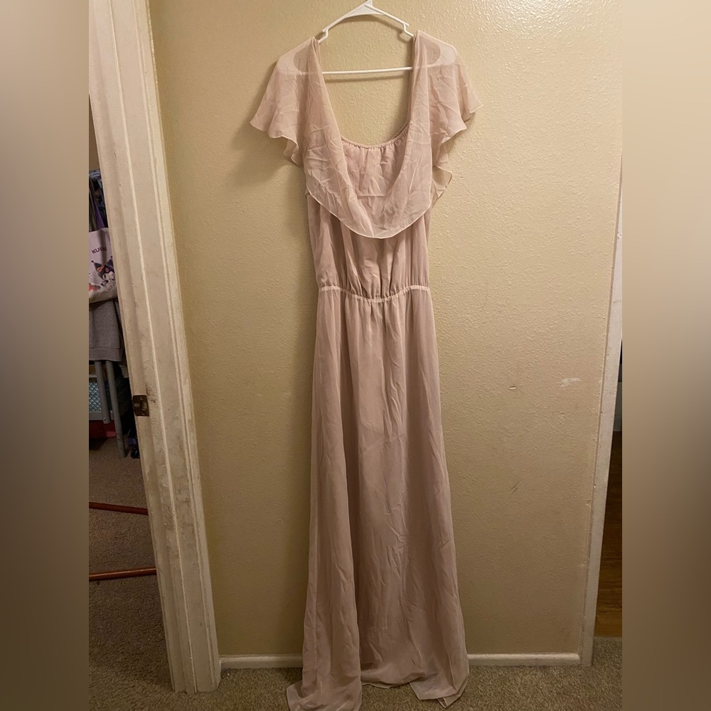 B7-Ceremony by Joanna August Elegant Cream Maxi Dress size Medium